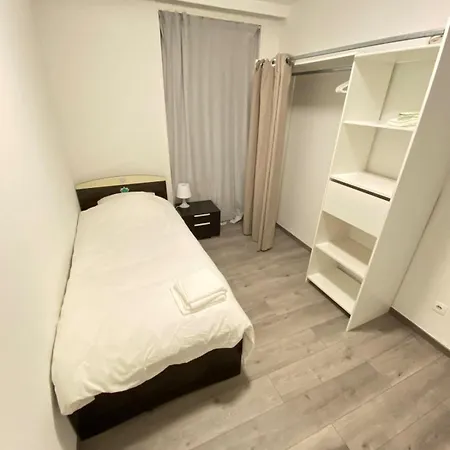 Private For 1 Person In A Local *